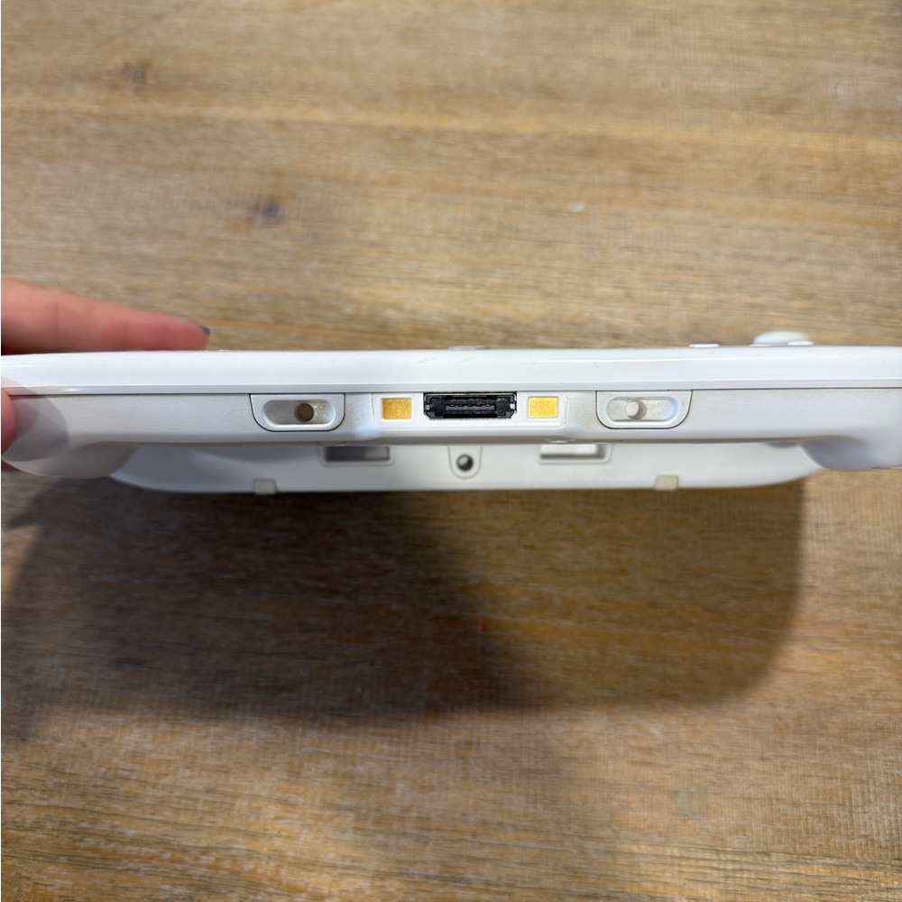 Nintendo Wii U Console Bundle - White and Gray - Picture 3 of 12